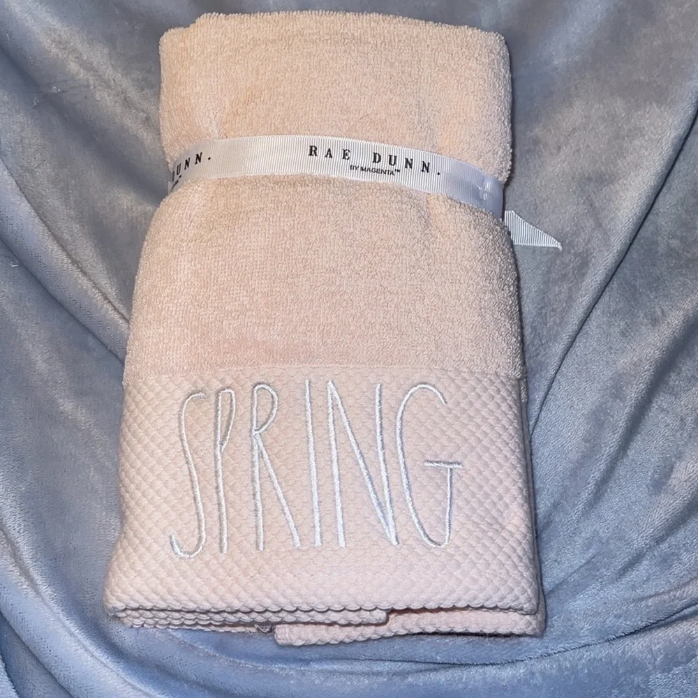Rae Dunn -pretty pink fluffy “Hello Spring” towels